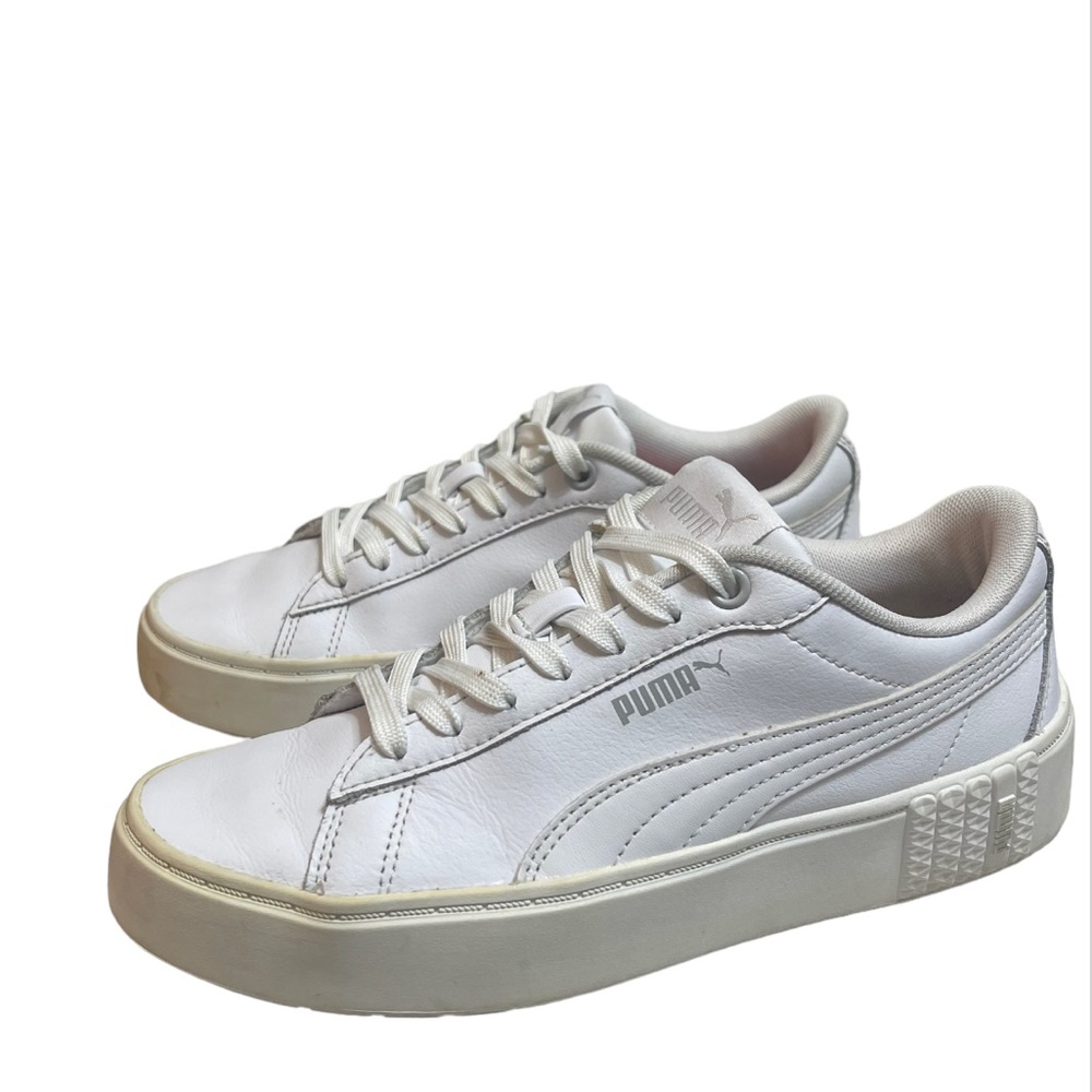 COPY - Puma women's white tennis shoes Sz 7